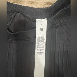 Black lululemon long sleeve size 4